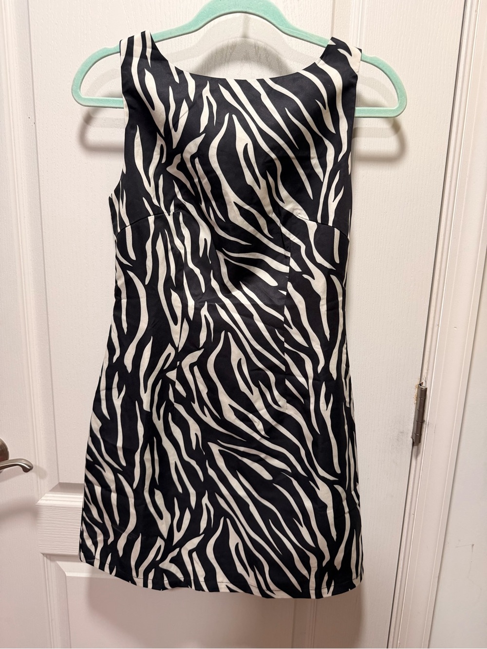 NWT Commense Black & White Zebra Print Sheath Dress (S)
